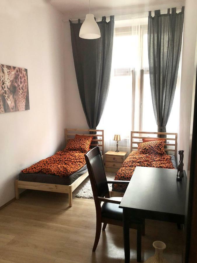 Glamour Apartment Florianska 32 Krakow Luaran gambar